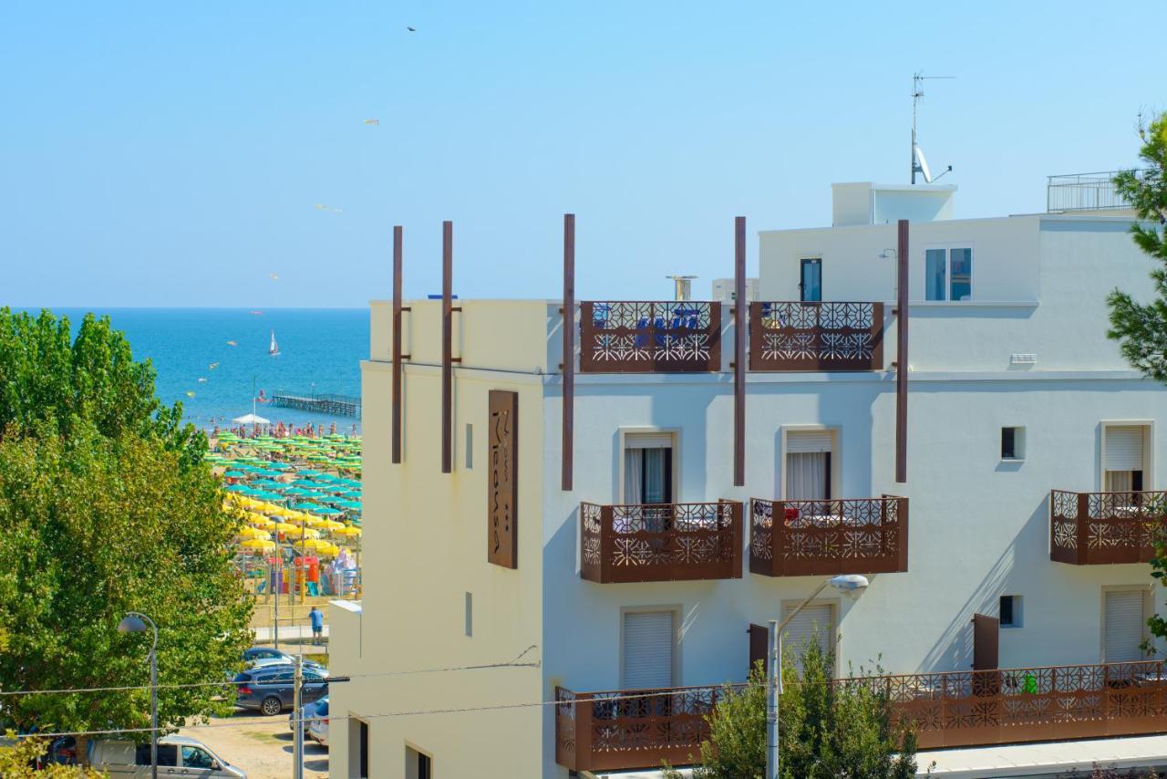 Hotel Nuova Medusa Rimini Exterior photo